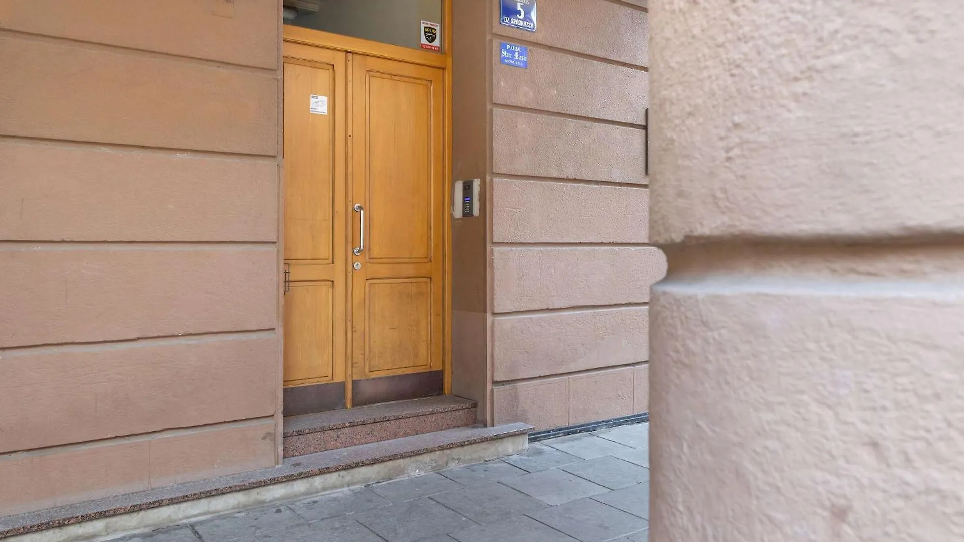 Bright Apartment Near Old Town And Wawel By Noclegi Renters Krakow