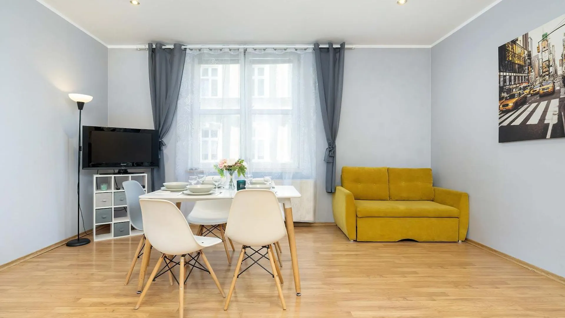Bright Apartment Near Old Town And Wawel By Noclegi Renters Krakow