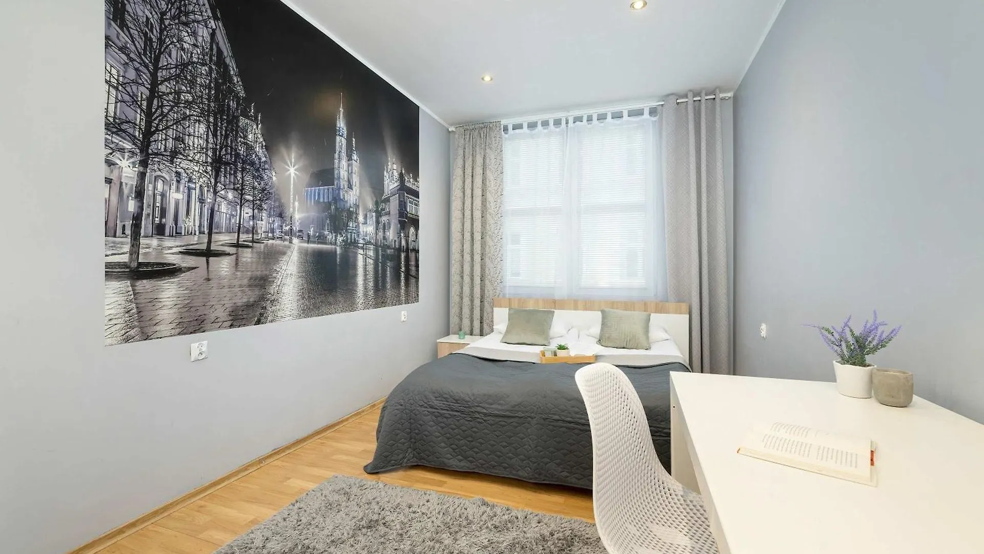 Bright Apartment Near Old Town And Wawel By Noclegi Renters 크라쿠프 폴란드